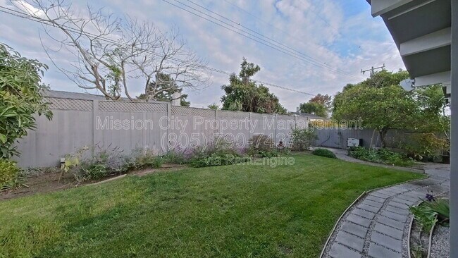 Building Photo - 5339 Berkeley Rd