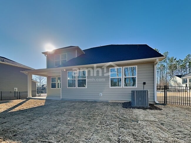 Building Photo - 623 Rivermist Dr