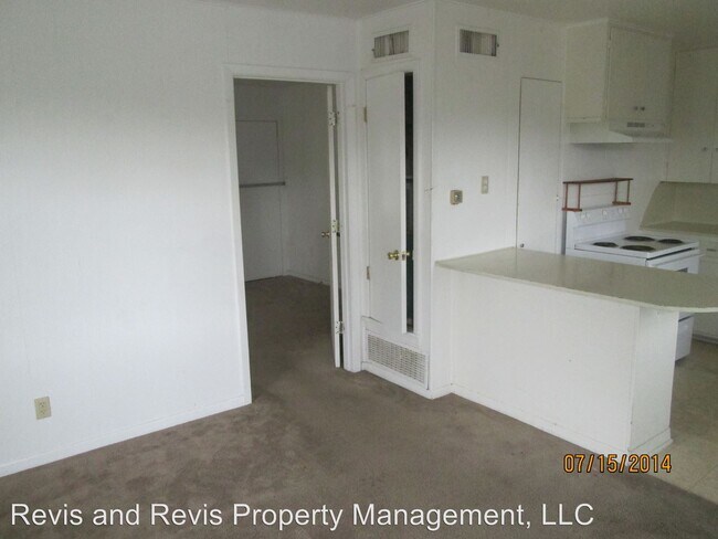 Building Photo - 1601 N W S Young Dr