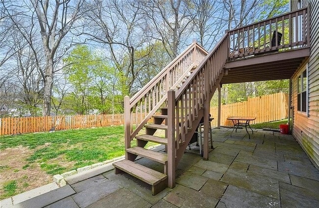 Building Photo - 3 Ridge Ln