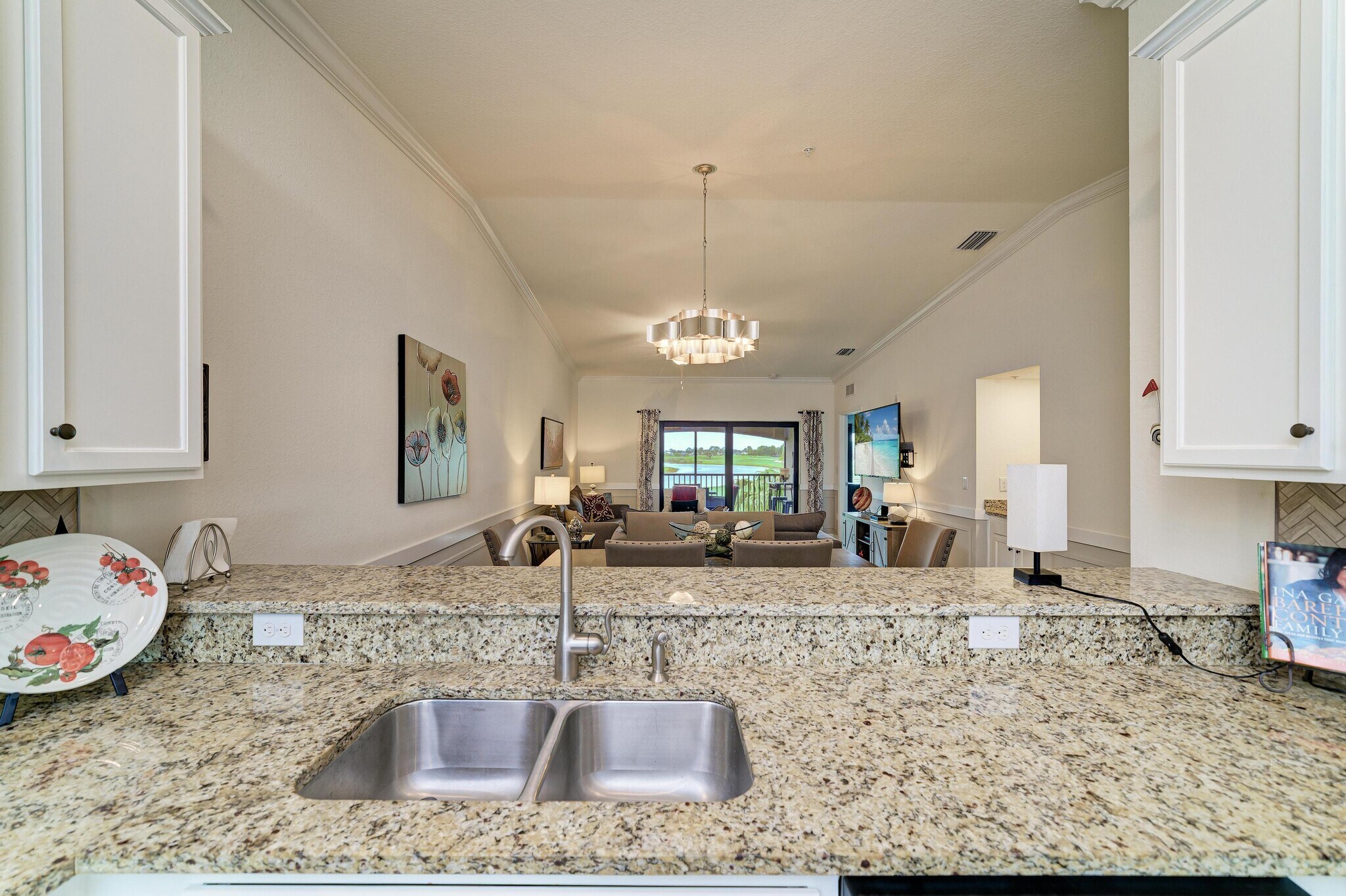 Building Photo - 5557 Palmer Cir