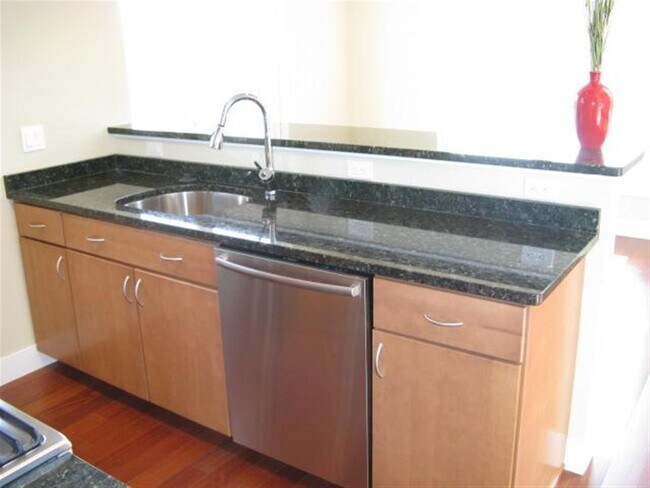 Building Photo - 27 Wheeler St