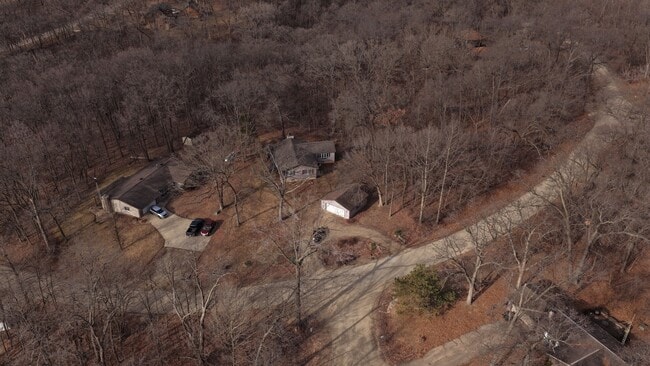 Building Photo - 55 Fairoaks Dr