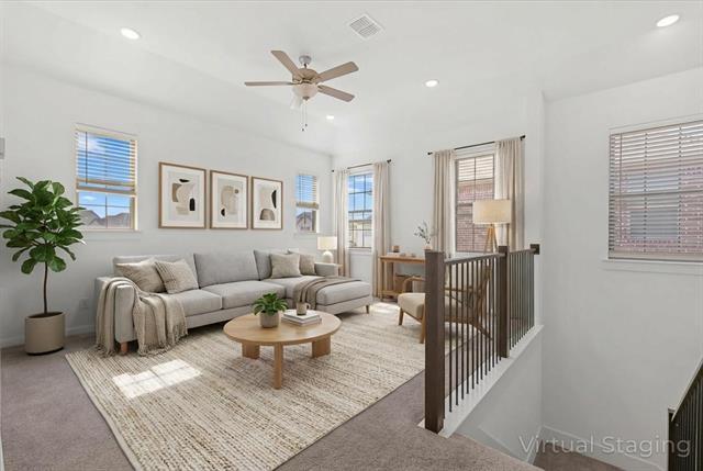 Building Photo - 1004 Rebecca Dr