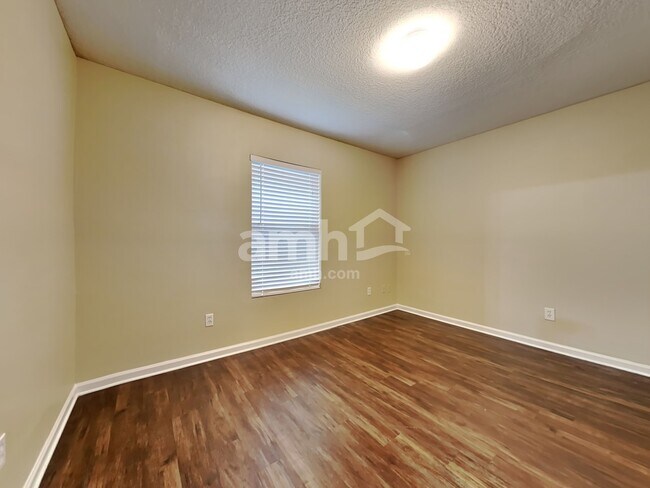 Building Photo - 274 Capiso Ct