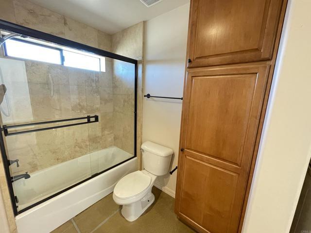 Building Photo - 12465 Hillpoint Ct