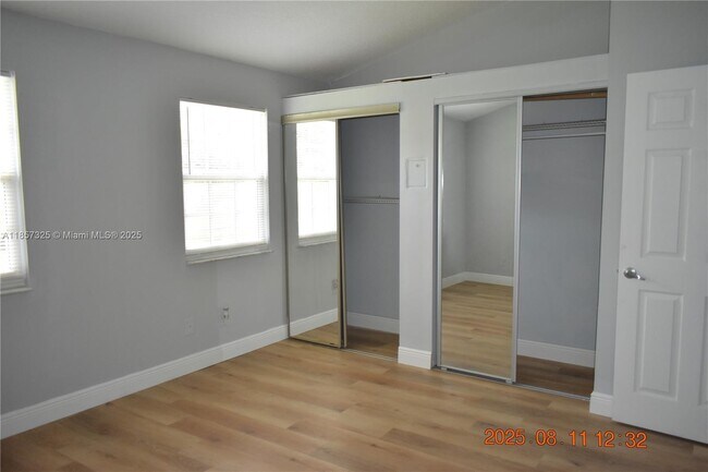 Building Photo - 2908 Edgehill Ln