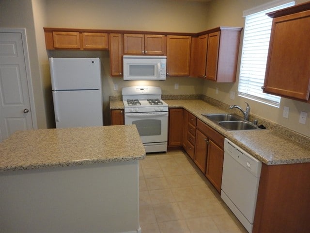 Building Photo - 1139 Northern Lights Way NE