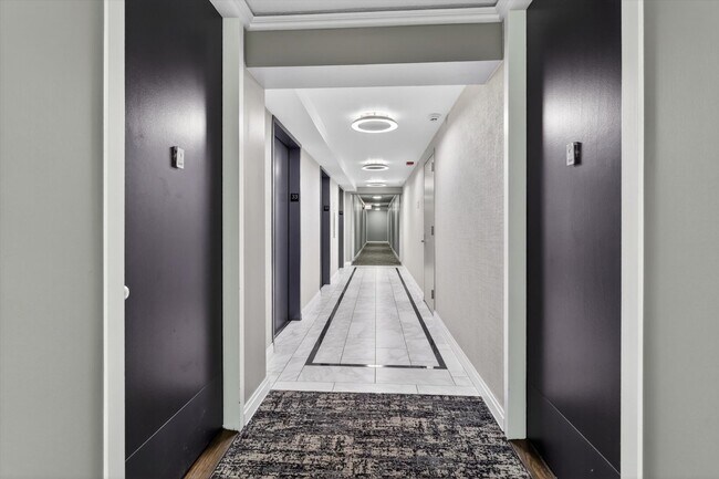 Building Photo - 405 N Wabash Ave