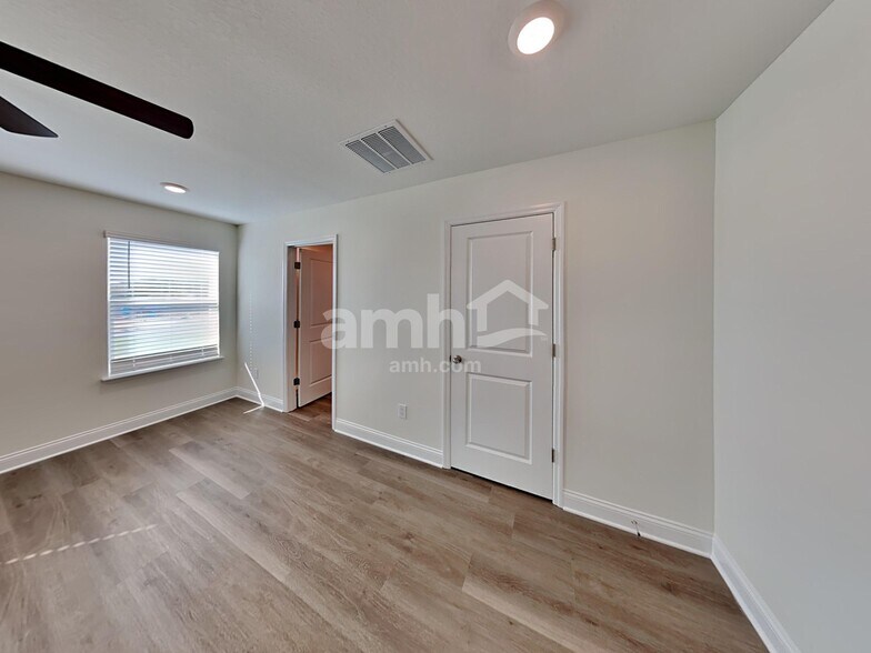 Building Photo - 1051 Grafton Ridge Dr