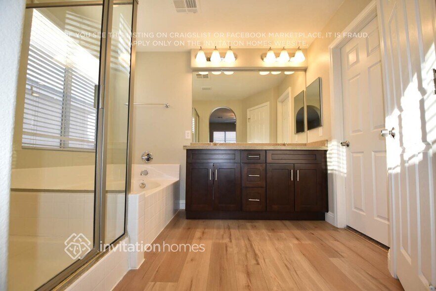 Building Photo - 1003 Pecos River Ave