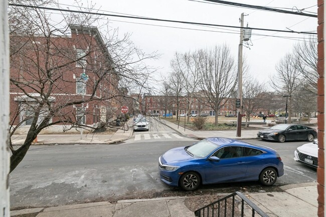 Building Photo - 1228 Catharine St