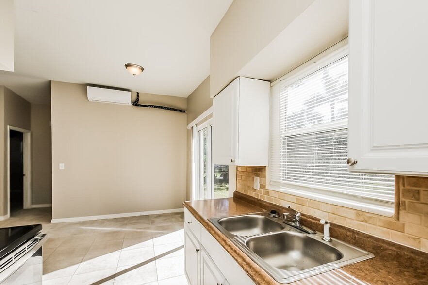 Building Photo - 3716 Belmont St