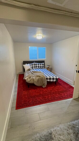 2nd large Bedroom - 8330 S Bryce Dr