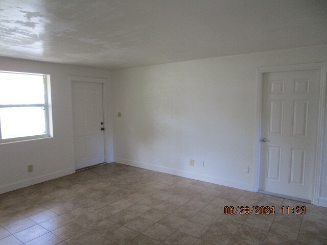 Building Photo - 1025 Imperial Dr