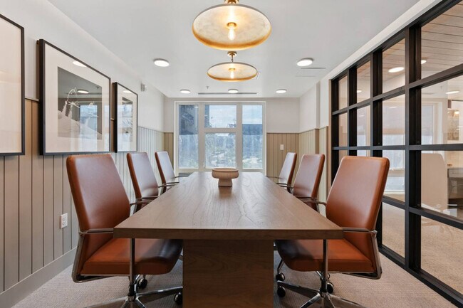 Building Photo - 320 N 490 W