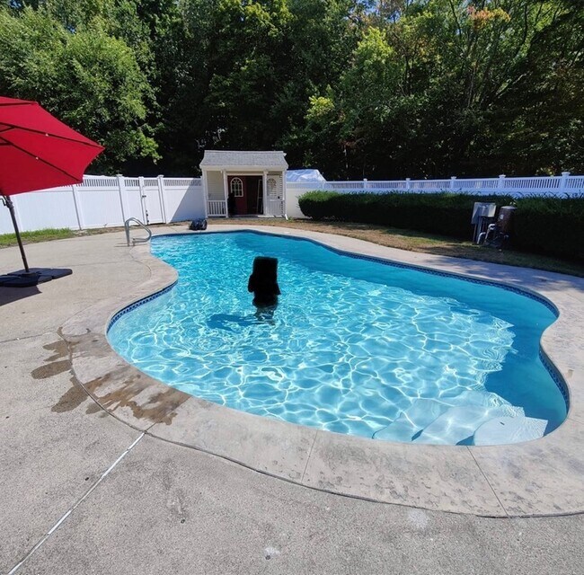 Building Photo - 1305 Washington St