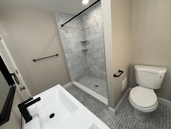 Building Photo - Newly Renovated 3-Bedroom, 2.5-Bath Home in Picturesque Penllyn