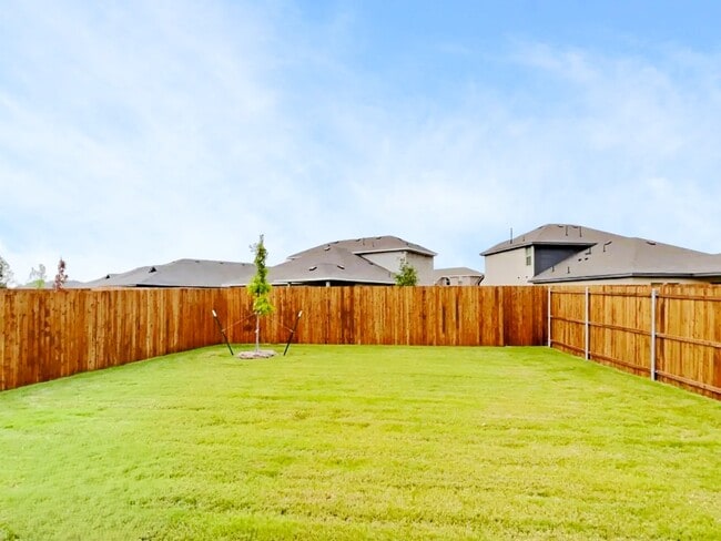 Building Photo - 1250 Okeechobee Dr