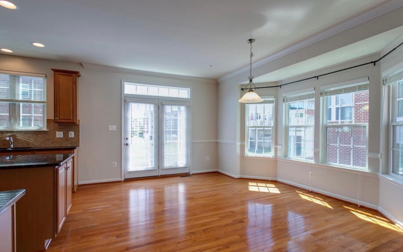 Building Photo - 3223 Careysbrook Ct