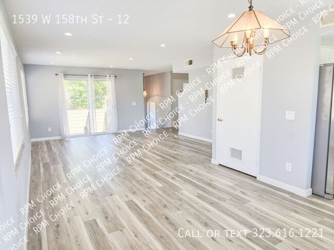 Building Photo - 1539 W 158th St