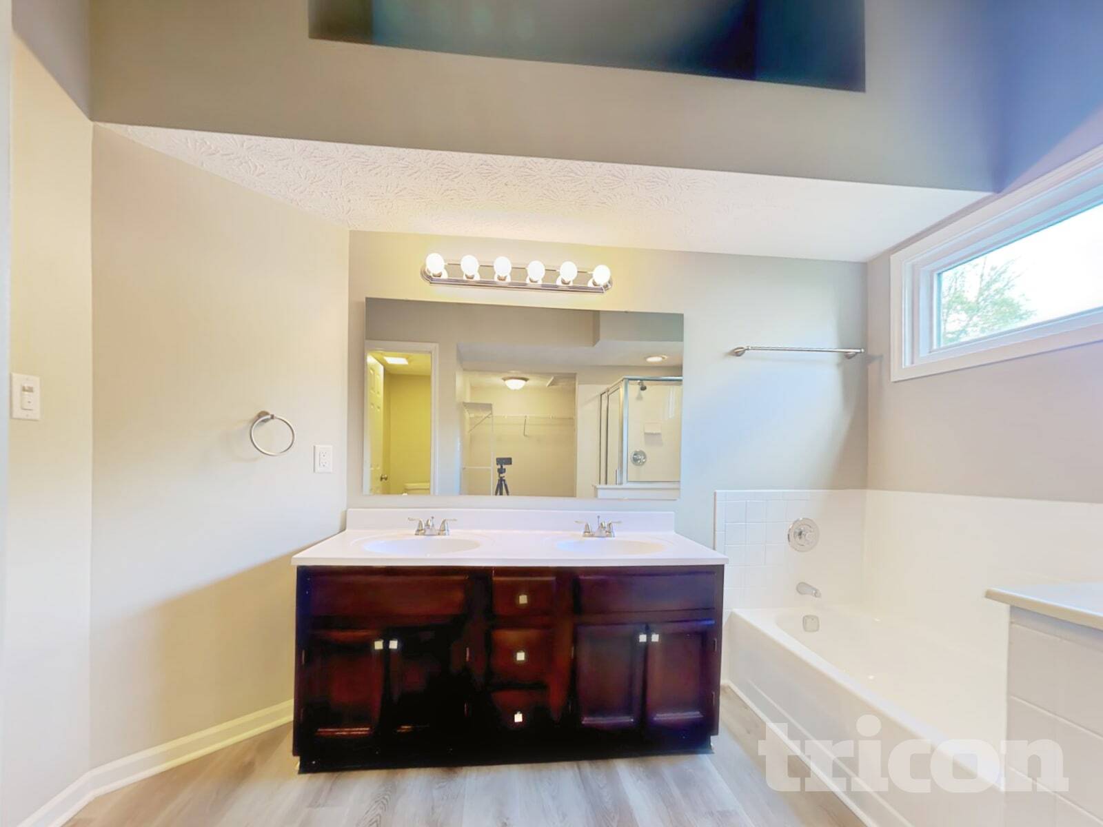 Building Photo - 3020 Sunmeadow Ct