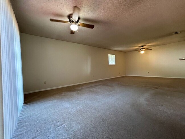 Building Photo - 5205 Nelbrook Dr