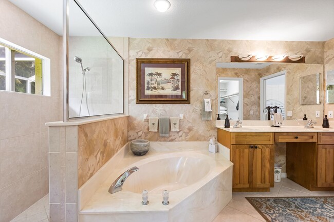 Building Photo - ** BRIARWOOD ** 3 BED / 2 BATH - POOL HOME - TURNKEY FURNISHED - SEASONAL OR SHORT TERM