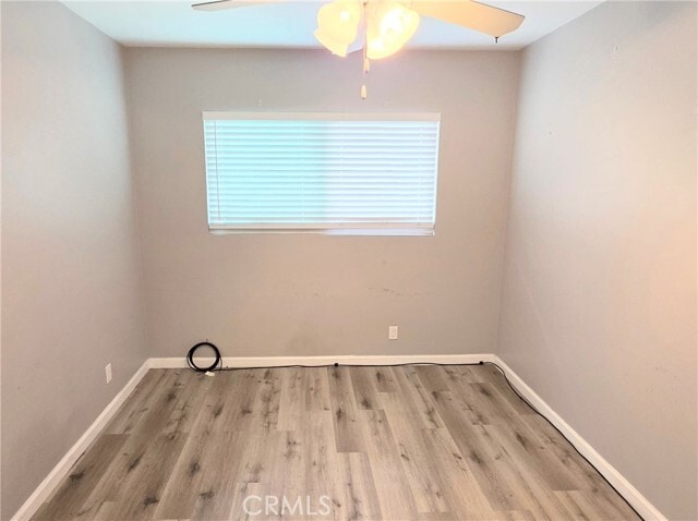 Building Photo - 10527 Western Ave