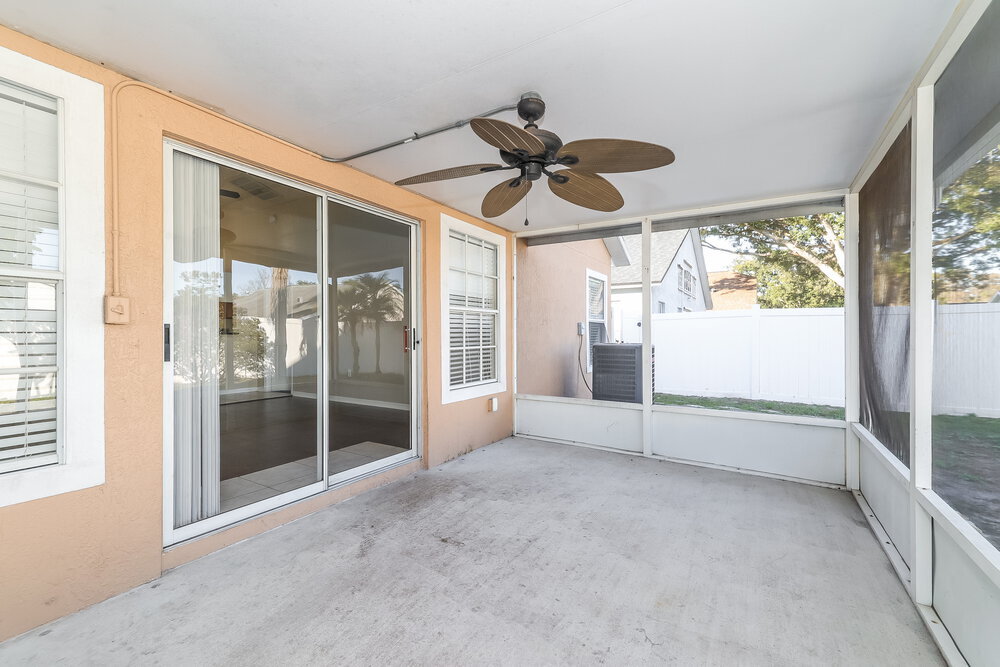 Building Photo - 931 Rivecon Ave