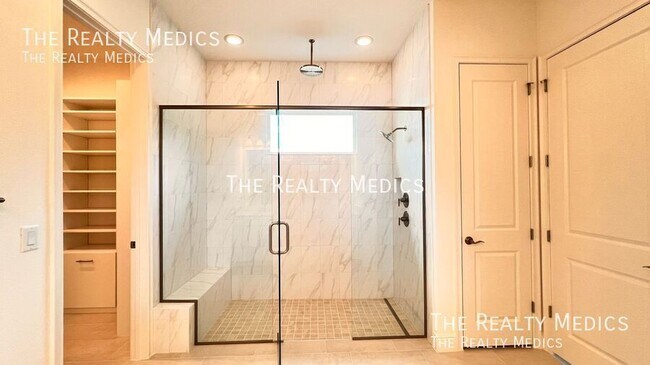 Building Photo - 1440 Nandina Cir