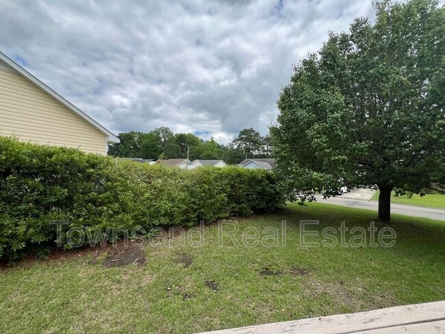 Building Photo - 3031 Kingfisher Dr