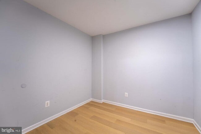 Building Photo - 18246 Fox Chase Cir