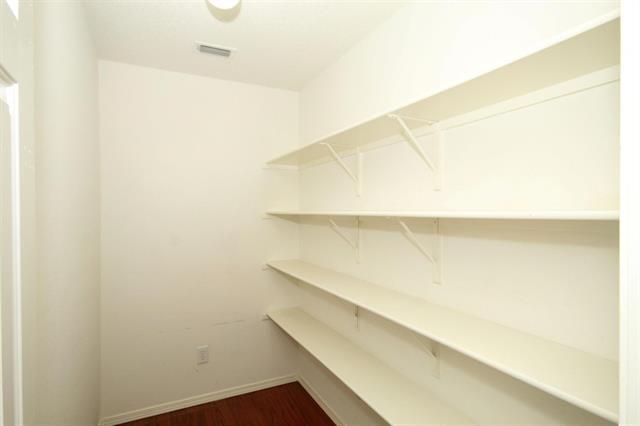 Building Photo - 1724 Rolling Brook Dr