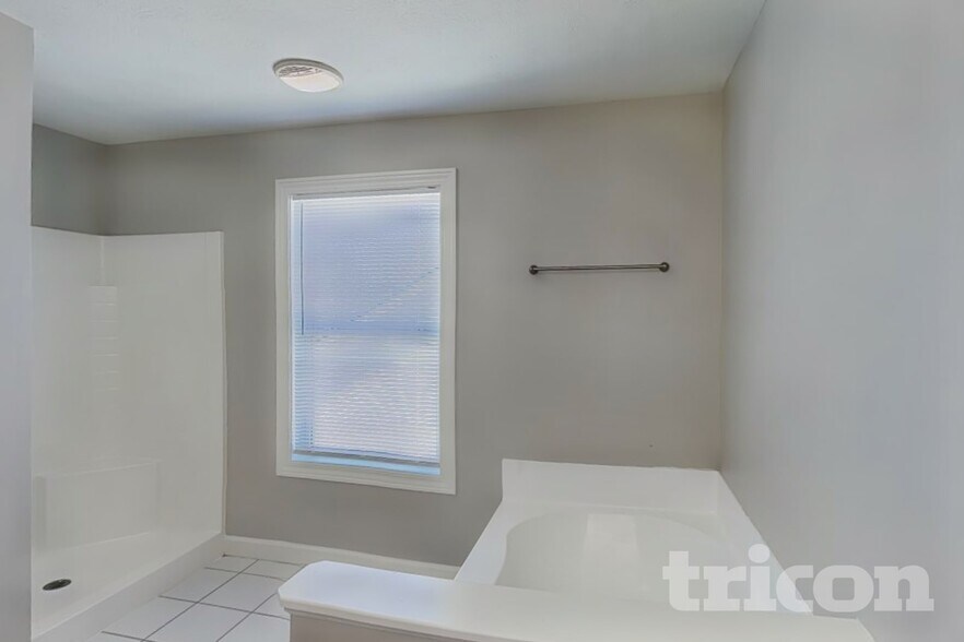 Building Photo - 5426 Basin Park Dr