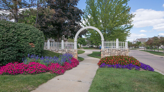 Building Photo - 1575 Long Meadow Trail