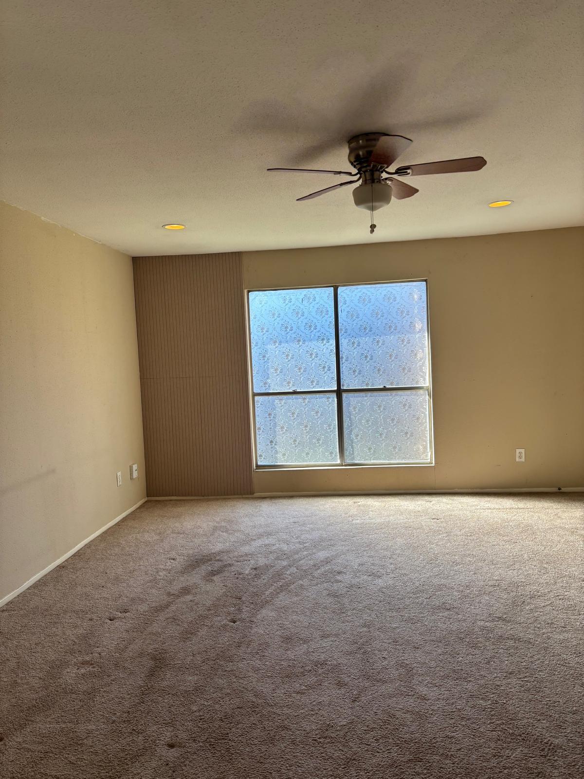 Building Photo - 5667 Birchmont Dr