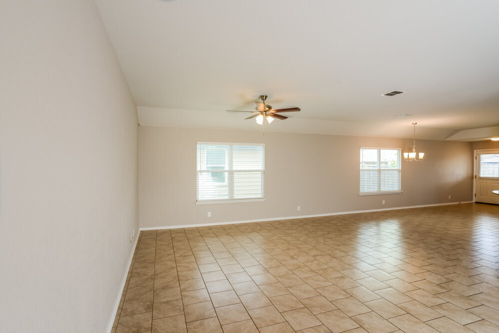 Building Photo - 8850 Belgian Falls