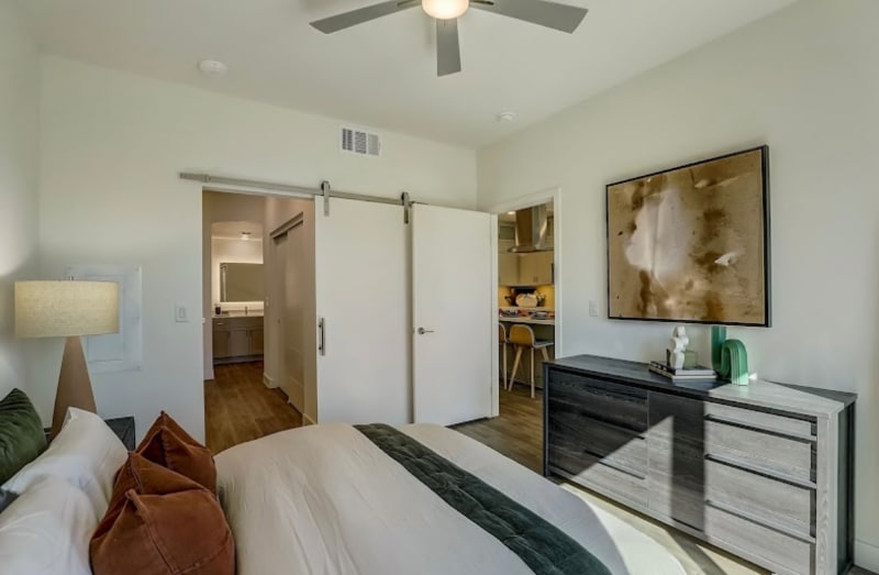 Building Photo - 4335 S Grand Canyon Dr