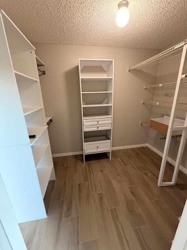 Building Photo - 6303 SW 116th Pl