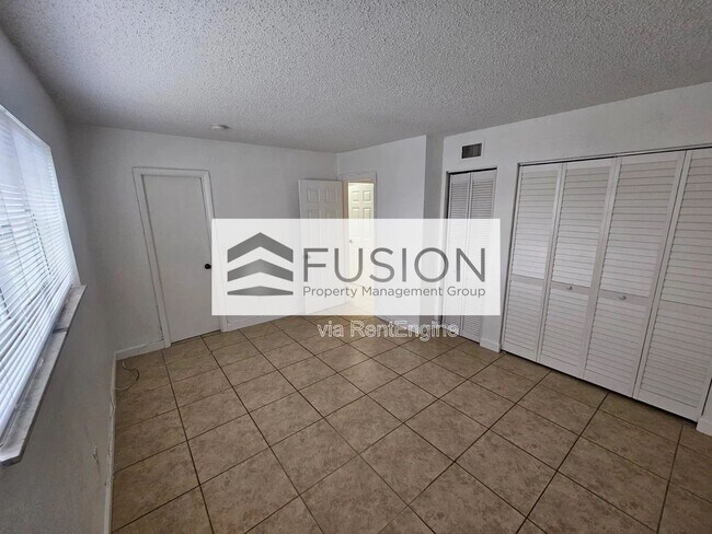 Building Photo - 400 NW 65th Ave