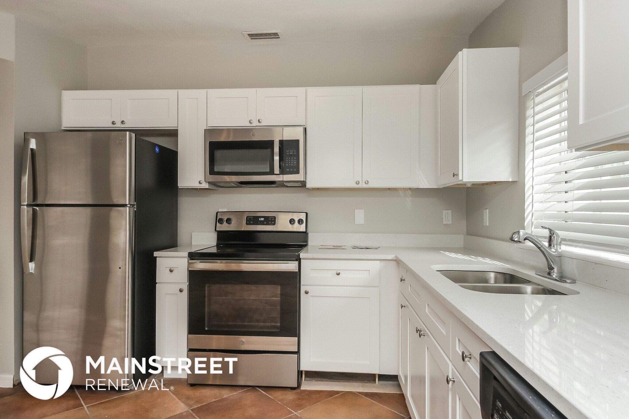 Building Photo - 604 Prairie Lake Dr