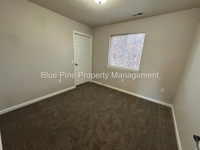 Building Photo - 149 Clubhouse Cir