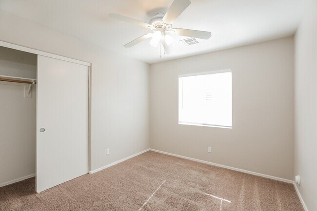 Building Photo - 5324 S 29th Ln