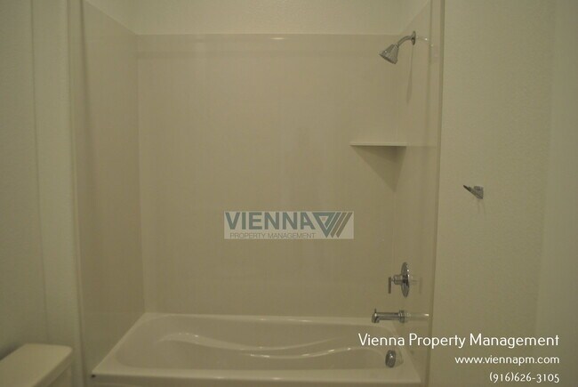 Building Photo - 4451 Duckhawk Cir
