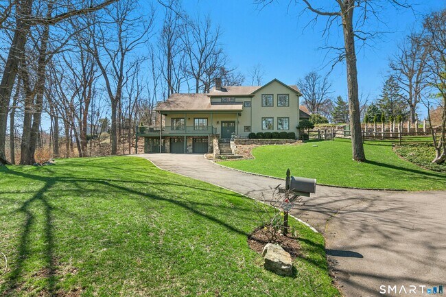 Building Photo - 9 Dancing Bear Rd