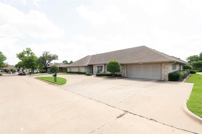 Primary Photo - 6205 Avalon Ln