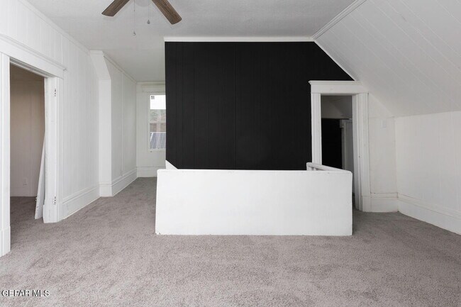 Building Photo - "Charming 2-Bedroom Duplex Retreat on Wyom...
