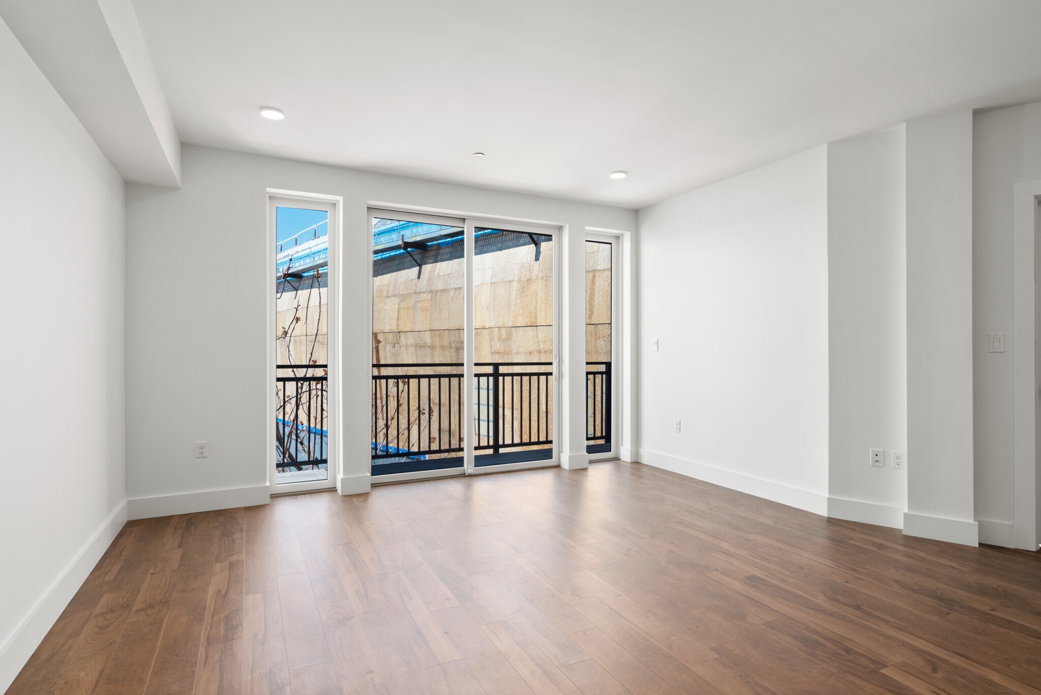Building Photo - 34 Hichborn St
