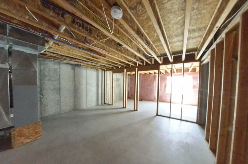 Building Photo - 84 E 715 S